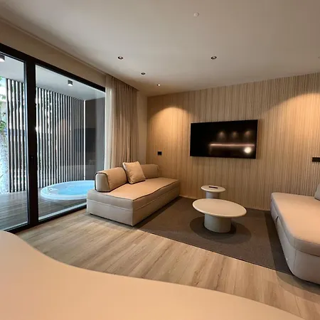 Evangelisti Palace Apart-hotel 4*